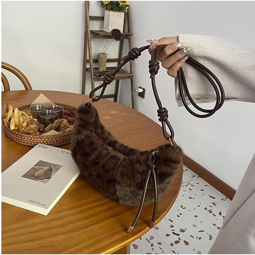 Leopard Faux Fur Sling Bag Womens Fuzzy Crossbody Purse for Casual Fashion - Picture 5 of 9